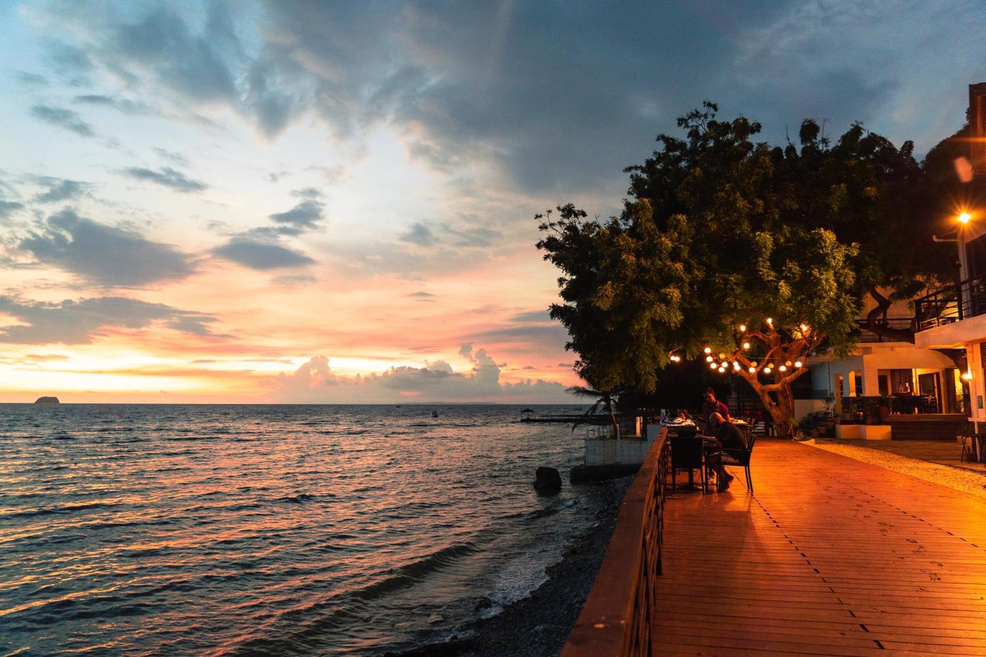 Altamare Dive And Leisure Resort Anilao Mabini  Exterior photo