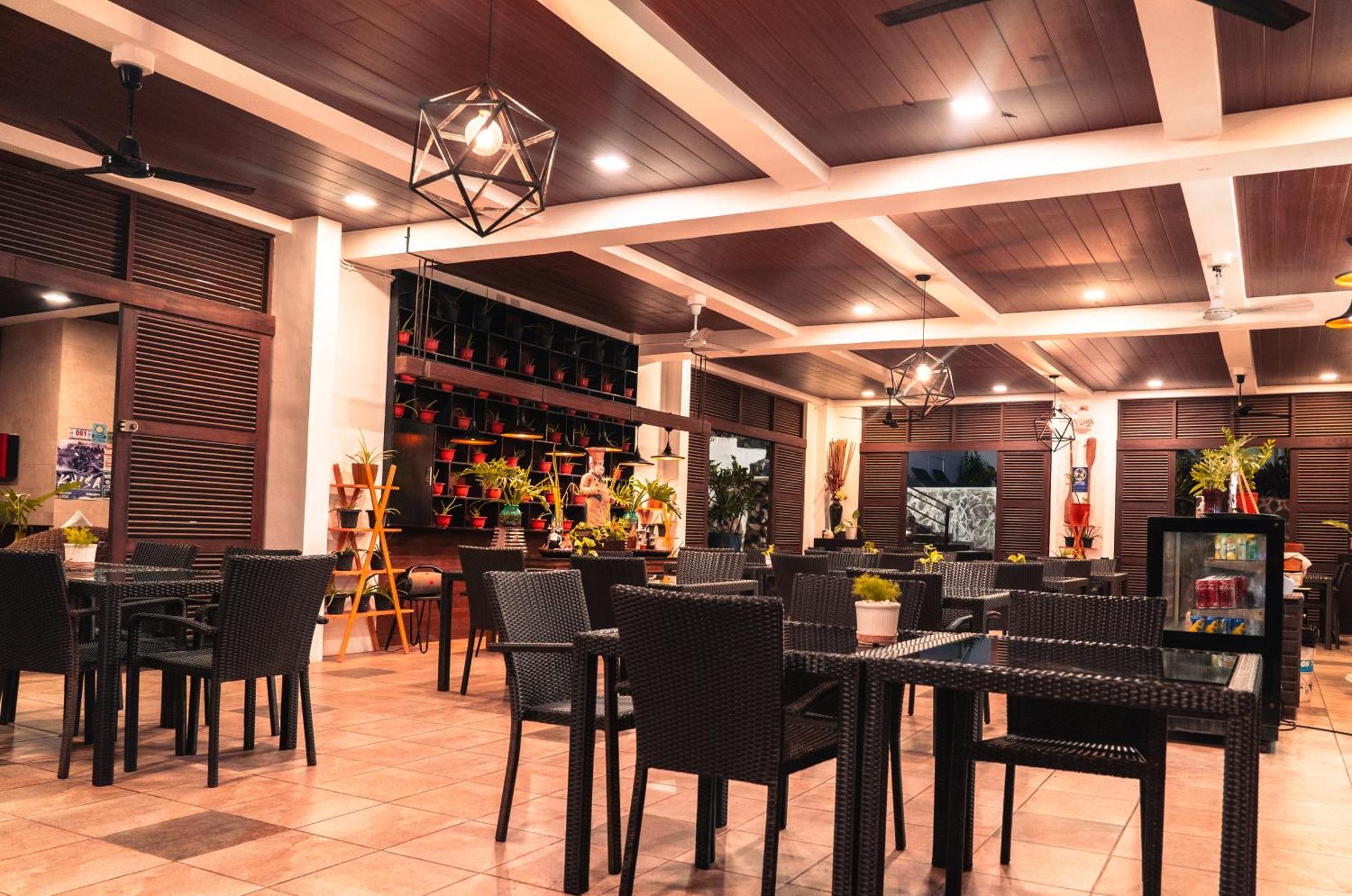 Altamare Dive And Leisure Resort Anilao Mabini  Exterior photo